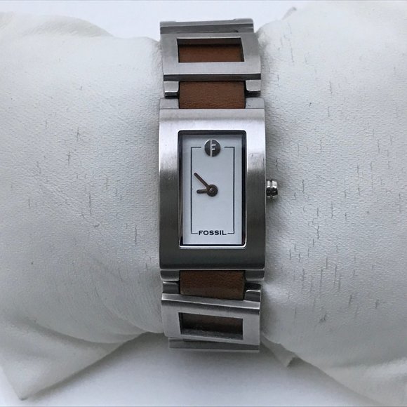 Fossil Women Watch Silver Tone Metal Brown Leather - Picture 2 of 11